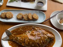 -莲餐厅·湖北菜·潜江小龙虾店(愚园路店)