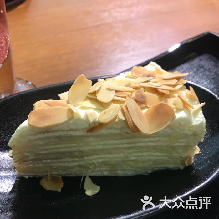 猫山王榴芒主题甜品店榴莲千层图片 - 第1张