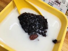 冻双皮奶-百花传统甜品店(原址店)
