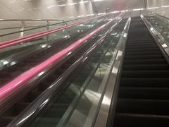 -红土地(地铁站)