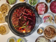 -卤校长老火锅(杨家坪直营店)