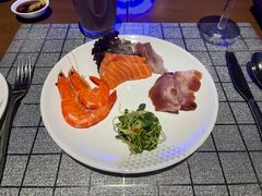 -东方明珠·空中旋转餐厅