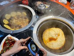 -袁小二大东北铁锅炖(吉祥村总部)