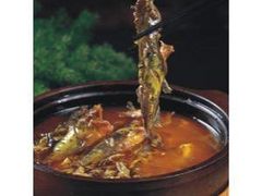 三角蜂-三道苗苗鱼·美蛙黄辣丁(八里店)