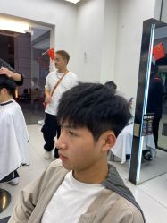 -乾健·烫染·接发SALON