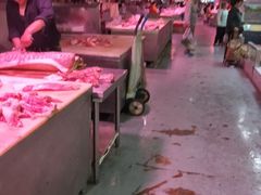 -锦绣大地生鲜食品厅(巨山路店)