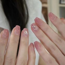 -丹曦·美甲美睫