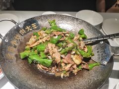 -费大厨辣椒炒肉(高铁吾悦广场店)