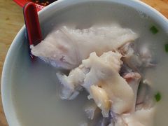 -雷祖芳老妈蹄花店