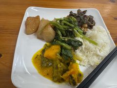 -阿育王寺素斋馆