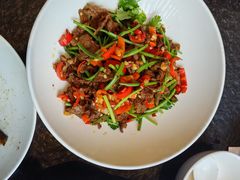 -鱼鲜饭香·招牌汽锅剁椒鱼头王