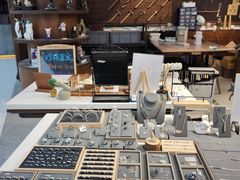 -十八字金·银饰·拼豆·开蚌DIY(魏公芳华里店)