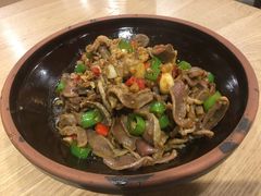 -俏湘厨•地道湘菜(建华南路店)