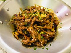 -张大师鸭爪爪特色干锅(南湖店)