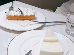 -Fridi Patisserie Cafe