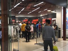 -东荟城名店仓