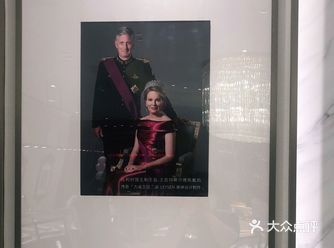 来看钟爱的吊坠、闪闪发光的吊坠！