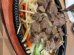 铁板牛肉粒-初花·日本料理