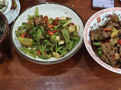 -湖南人家湘菜馆(镇江路店)