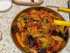 -小董哥烤串·爆汁大油边(故宫店)