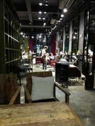 -In Style Hair Salon