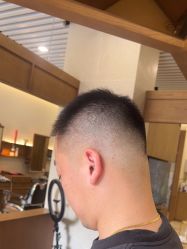 -MARTIN'S BARBER SHOP男士理发馆
