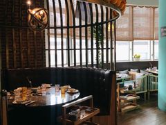 -三人行骨头王火锅(长寿店)