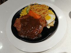 -汤姆家的牛排意面披萨(新城市广场店)