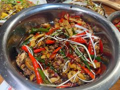 -郭婆婆疯子鸡·土货江湖菜馆