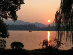 -苏堤停车场
