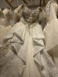 -LA GRACE高端婚纱礼服定制馆