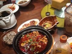 -川流不息·地道川菜·小龙虾(松东路店)