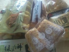 -华荣西饼屋(永护店)