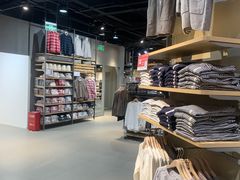 -优衣库(上海虹口龙之梦店)