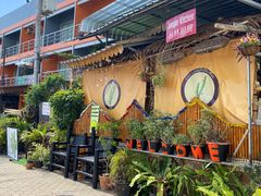 -Jungle Kitchen