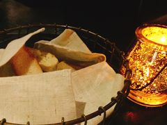 餐前面包-C&R西班牙餐厅