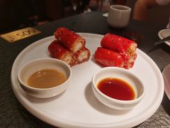 红米脆皮鲜虾肠-蝴蝶里·粤菜·点心(滨江龙湖店)