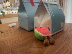 -山与蓝·轻糖鲜果蛋糕(勒泰店)
