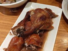 -诚铭记·虾仁汤包·成都小吃(融创店)