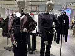 -URBAN REVIVO(欢乐海岸购物中心店)