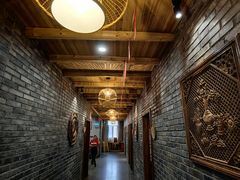-头上红煨盐鸡·非遗院子餐厅