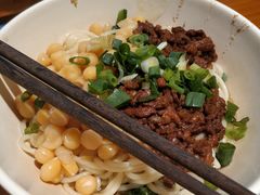 -呼啦面馆·头牌豌杂面(爱琴海店)
