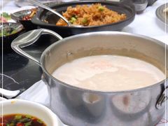 -红鼎豆捞·非遗鲍皇汤火锅(宝丰路店)