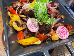 暖笠笠鸡腿肉煲-喜洲吧·江畔老船厂·庭院餐厅(喜临院店)