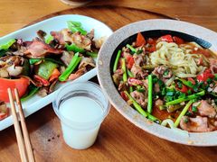 鸡杂绿豆粉-郑件洋芋饭庄