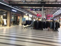 -TIMES CITY OUTLETS 时代·城市·奥特莱斯(上海国际时尚中心店)