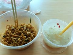 -蓉李记成都名小吃(武汉菱角湖万达店)