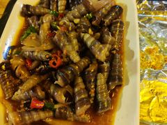 炒钉螺-路边摊小炉子烧烤