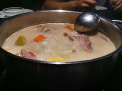 澳门鸡脚猪骨煲-官也街澳门火锅(新源里店)