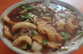 Pig Liver and Intestine Noodle Soup